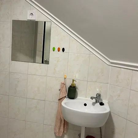 Korisfa Csarda Maganszallas *